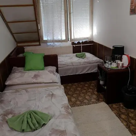 Relax House Guest house Torokbalint